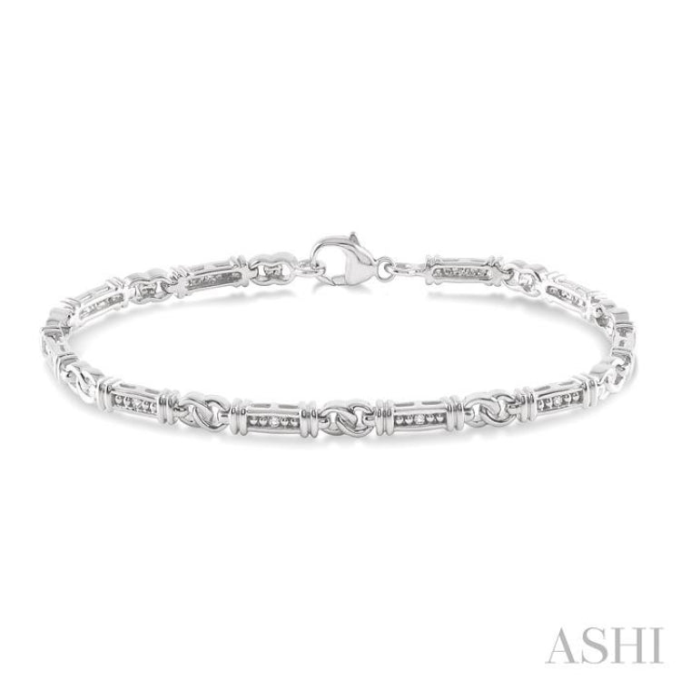 1/10 ctw Knot Shape Single Cut Diamond Link Bracelet in Sterling Silver