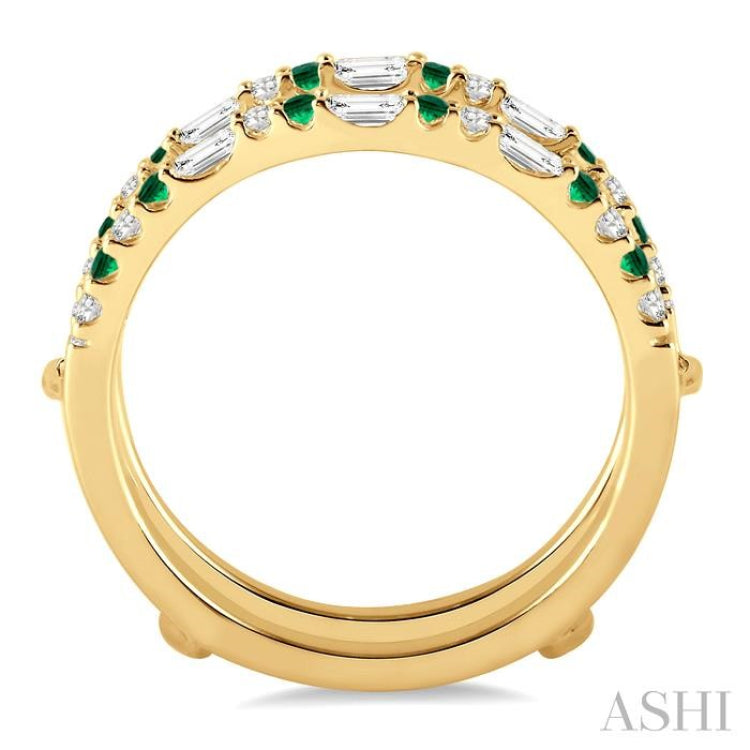 1.5 MM Emerald & 1/3 Ctw Baguette and Round Cut Diamond Insert Precious Ring in 14K Yellow Gold