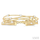 1 1/2 Ctw Criss-Cross Mixed Diamond Cut Fashion Spring Bangle in 14K Yellow Gold