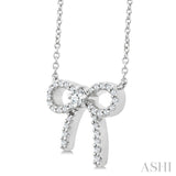 1/5 Ctw Bow Round Cut Diamond Petite Fashion Pendant With Chain in 10K White Gold