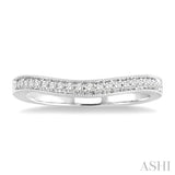 1/4 ctw Round Cut Diamond 'V' Shape Band in 14K White Gold
