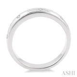 1/20 Ctw Round Cut Diamond Wedding band in Sterling Silver