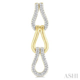 1/10 Ctw Round Cut Diamond Bold Knot Link Fashion Earrings in Yellow Gold Vermeil