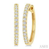 1/2 Ctw Round Cut Diamond Hoop Earrings in 14K Yellow Gold