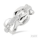 1/20 Ctw Round Cut Diamond Oval Shape D-Link Bold Fashion Ring in Sterling Silver