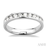 1/2 Ctw Round Cut Diamond Wedding Band in 14K White Gold