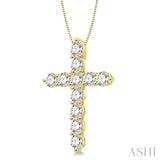 1/4 Ctw Round Cut Diamond Cross Pendant in 14K Yellow Gold with Chain