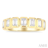 1 1/2 ctw 7-Stone Bezel Set Emerald Cut Diamond Fashion Band in 14K Yellow Gold