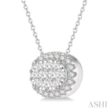 Oval Shape Lovebright Essential Diamond Pendant